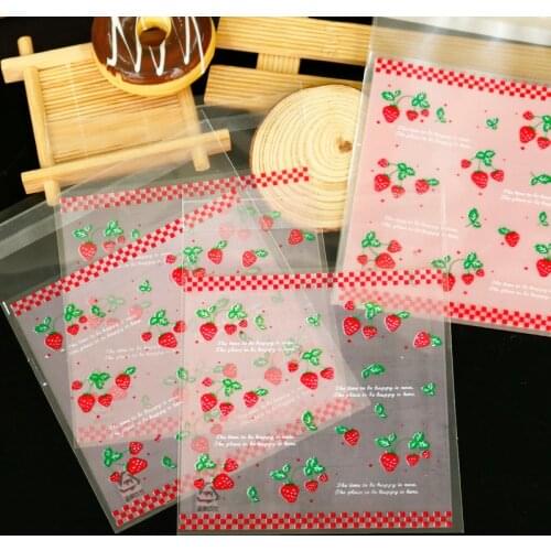 100pcs Cute Strawberry Cookie Candy Bags DIY Self-Adhesive Plastic Bag Wedding Birthday Party Biscuits Snack Packaging Bag