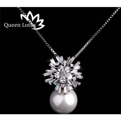 Queen Lotus 2017 New Arrival Fashion Nacklace White Ice Flower Snowflake Pearl Pendant Chain Necklaces Jewelry Christmas Gift