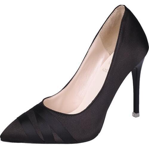 Summer Korean version of the new high-quality shallow mouth high heels fashion wild comfortable red high heels