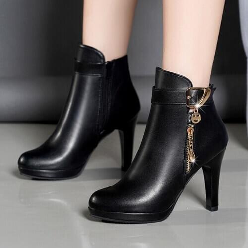Winter Style Stiletto Heel Round Toe Ankle Boots Versatile Waterproof Platform With Velvet Fashionable Leather Martin Boots New