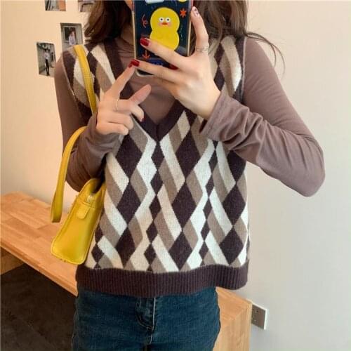 Harteen Knitted Vest Spring Autumn 2021 Korean Style All-Match Plaid Sleeveless Simple Sweater Femme Top v-Neck Womens Clothes