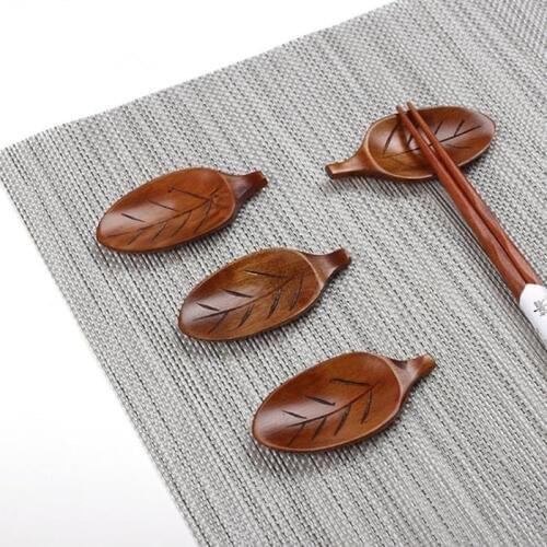 Japanese StyleWood Stand Holder Leaf Shape Chopsticks Rest Rack Art Craft Chopsticks Holder F20173861