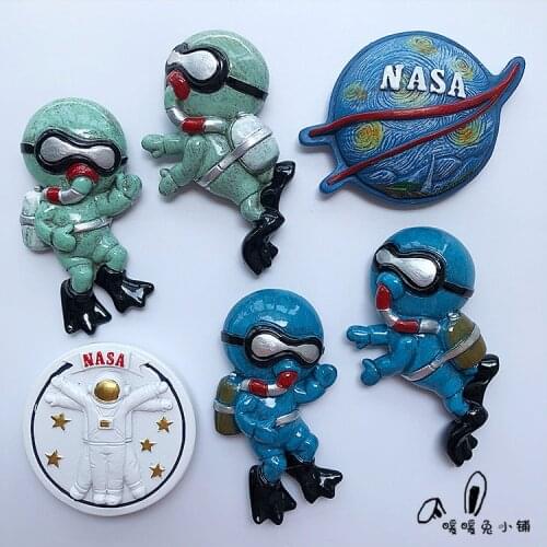 Love cartoon diver astronaut resin refrigerator magnet three-dimensional magnet