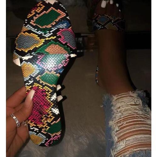 Women Sexy Snake Skin Texture Slippers Fashion PU Beach Flip Flops Ladies Lightweight Soft Rubber Slides Indoor Flat Shoes