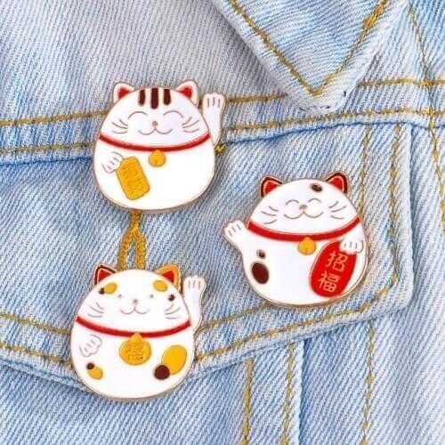 Xm037 Fashion Cartoon Brooch Personality New Years Lucky Cat Coat Cowboy Badge Accessories