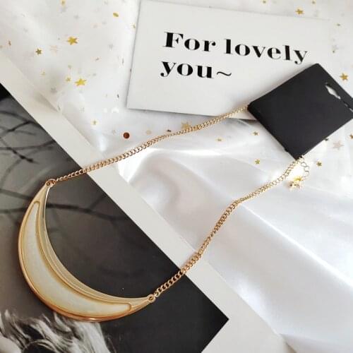 Bright Face Crescent Short Clavicle Chain Neck Jewelry Pendant Trend Temperament Fashion Womens Accessories