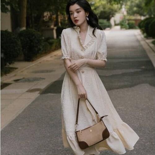 Roman Holiday French Retro Hepburn CottageStyle Elegant Women Formal Embossed Flower Dress Slim High Waist Holiday Dress Vestido