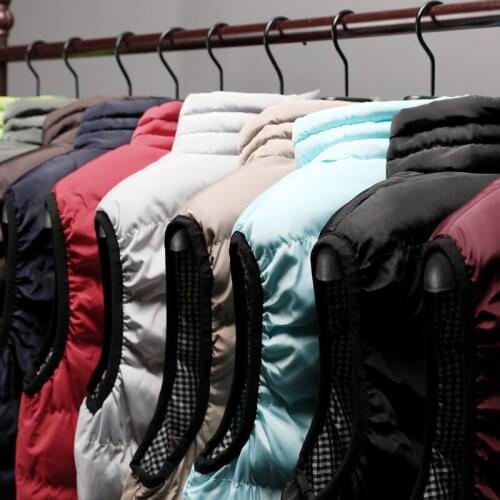 Mens Casual Vest Winter Plaid Collar Cotton Vest Plus Size Warm Zipper Pockets Mens Vest Men Sleeveless Jacket