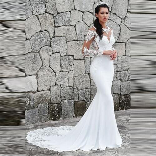 Scoop Long Sleeves Mermaid Slim Fitted Well Wedding Dresses Lace Appliques Buttons Back 2020 Custom Online Bridal Gowns Beach