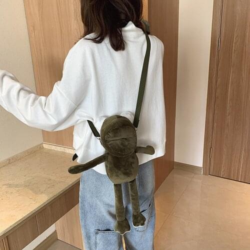 Korean Girl doll frog plush bag new ins personality cartoon bag female cute shoulder messenger bag