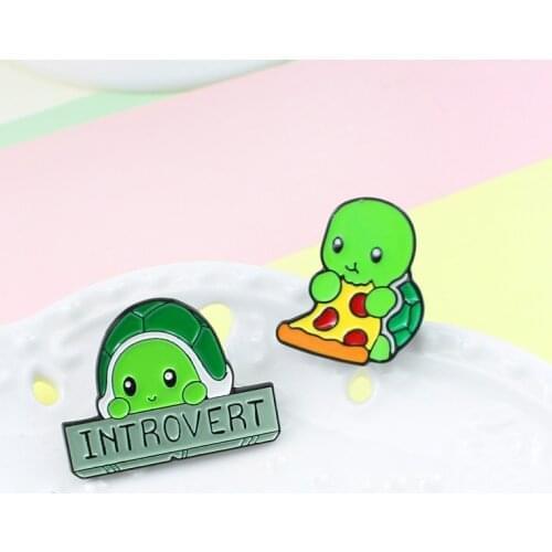 Cute Green Turtle Brooches For Women Girls Introvert Turtle Eating Pizza Jewerly For Kids Bag Shirt Lapel Enamel Pins Badge