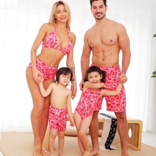 Leaf Swimsuits Family Matching Outfits Look Mother Daughter Swimwear Mommy and Me Bikini Dresses Clothes Father Son Swim Trunks