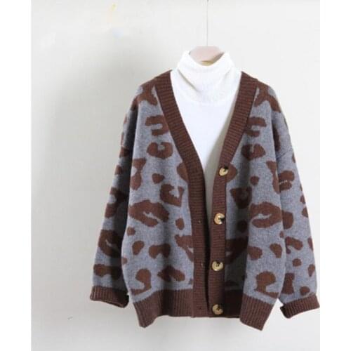 Womens Sweater Cardigan V-neck Button Leopard Print Casual Loose Sweater Soft Cashmere Jacket 2021 Autumn Winter New