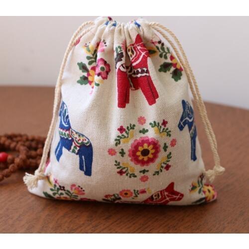 2016 Horse Linen Cotton Gift Bag 50pcs/Lot 14x16cm Drawstring Fabric Jewelry Bags For Rings Necklace Watch Packaging