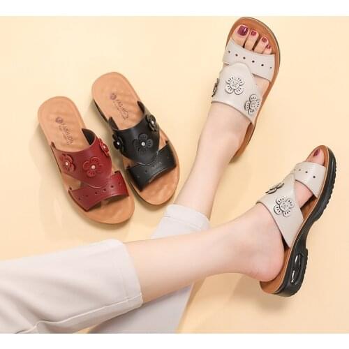 Hot Fashion Womens Summer Open Toe Wedges Sandals Women Leather Soft Non-Slip Beach Shoes Mother Low Heels Walking Shoes