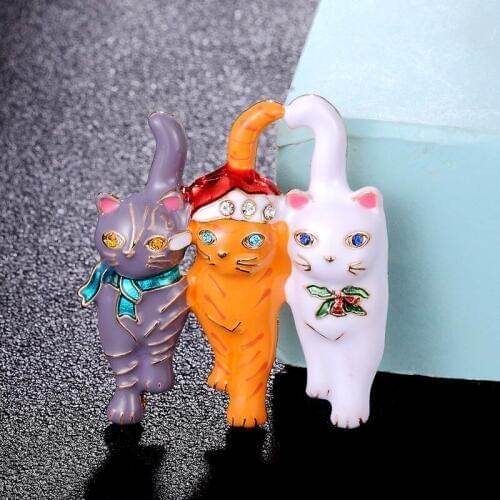 Zlxgirl cute Three Enamel cat scarf pins brooch for women gifts fashion Hijab Pins Clothes Suit Accessories women couple broches