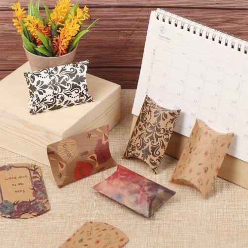 10Pcs 8x5.5x2cm Mini Candy Boxes Kraft Paper Bags Pillow Shape Box Fashion Present Packaging Pouch Birthday Party Supplies