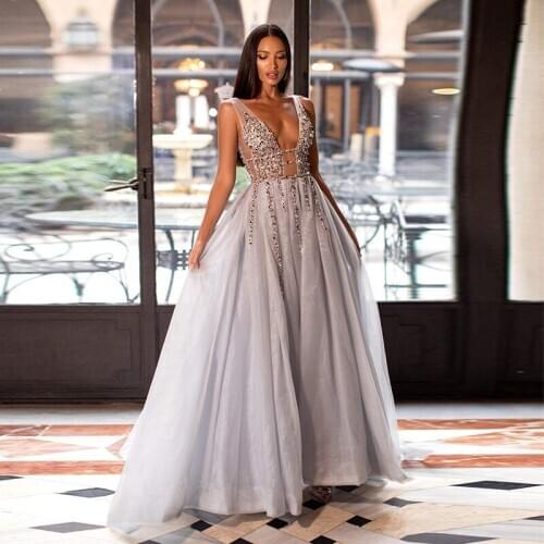 High Quality Girls Party Dress Sleeveless Deep V-Neck Sequins Bead Backless A-Line Prom Dress