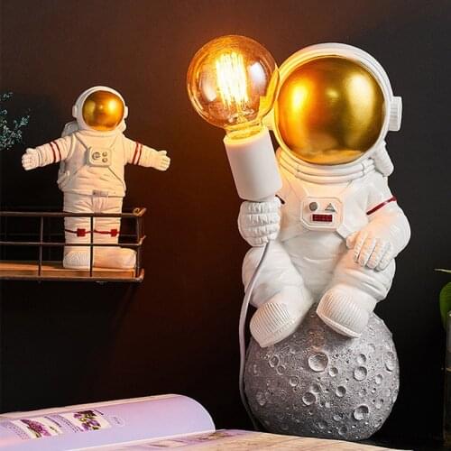 Astronaut Model Night Light Resin Spaceman Figure Craft Bedroom Bedside Table Lamp Ornament Kids Room Decoration