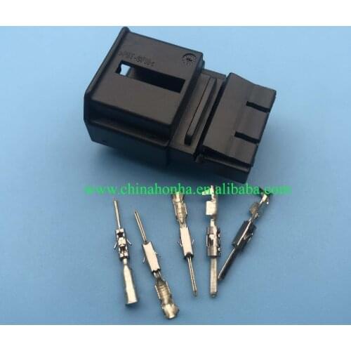 Free shipping 5-pin car connector LED water taillight harness modified 5P plug 5G0 972 715