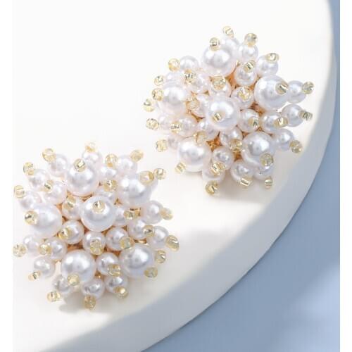 Pauli Manfi Fashion Simple Metal Imitation Pearl Flower Earrings Womens Popular Gypsophila Flower Earrings Banquet Earrings