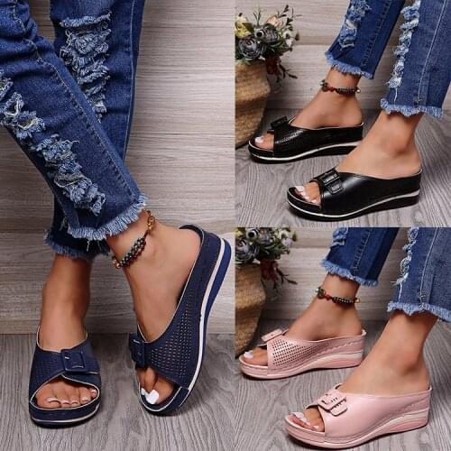 2021 Summer Thick Bottom Fish Mouth Slope Heel Ladies Slippers Hook Loop Adjustable Upper Design Outdoor Beach Casual Slippers