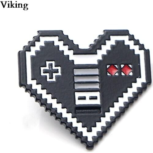1Pcs Heart Shape Game Console Badges Creative Enamel Brooches Metal Pins For Backpacks Hats Collar Gift For Kid Women Men G0436