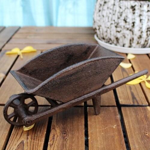 Antique Rustic Cast Iron Trolley Figurines Vintage Home Garden Tabletop Decor Retro Handmade Heavy Metal Bucket Wheel Model