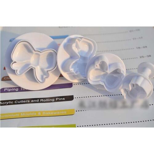 ANGRLY 4pcs Made with Food Grade Plastic, Cookie Cutter, Cake Tool, Cake Decorating Silicone Mold Kitchen Accessories Christmas