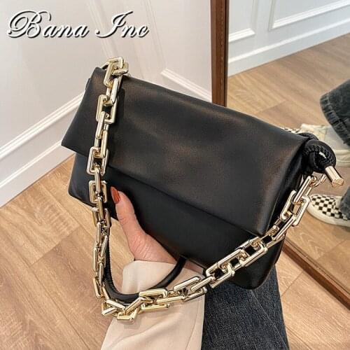 Thick Chain Shoulder Bags For Women Soft Leather Handbags Fashion Crossbody Bag Solid Color Frame Bag Classic Women Clutches
