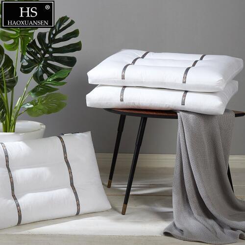 2pcs Groove Patch Design White Fiber Pillow Polyester 600 Fill Power 40S Cover Bedding Sets My Pillow 2019 3D Neck Protection