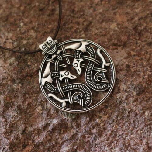 1pcs wholesale Viking men pendant retro Borre style double snake animal pendant amulet Vik, Norway Necklace norse jewelry