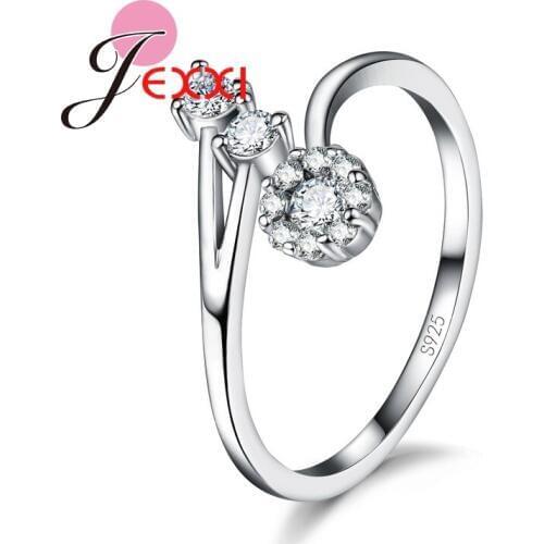 Three Square Cut Crystal Flower Ring Women Fashion Jewelry 925 Sterling Silver Cubic Zirconia Ladies Anniversary Rings