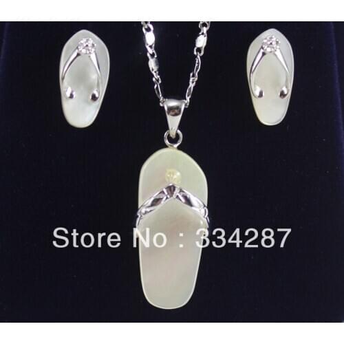 New Listed ! ping slippers-shaped White Sea shell Earring Pendant Chain Jewelry Set