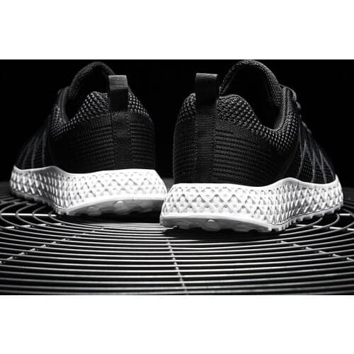 Fashionable Sports Shoes Man Shoes Casual Men Mens Slip On Sapatos 2020 Black Sneakers Male Solid White Fashion Knitting Sports