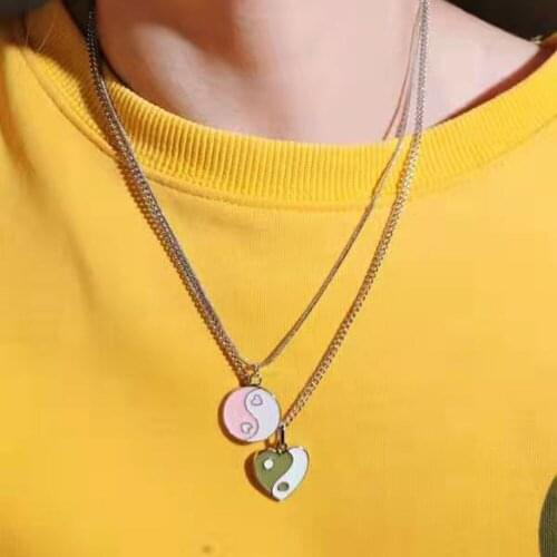 Ins Fashion Tiny Pink White Heart Dainty Necklace Gold Color Chain Choker Necklace For Women Enameled Round Pendant Jewelry