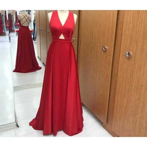 Sexy Long Red V-Neck Satin Evening Dresses with Pocktes A-Line Criss Cross Back Abendkleider Robes De Soirée for Women