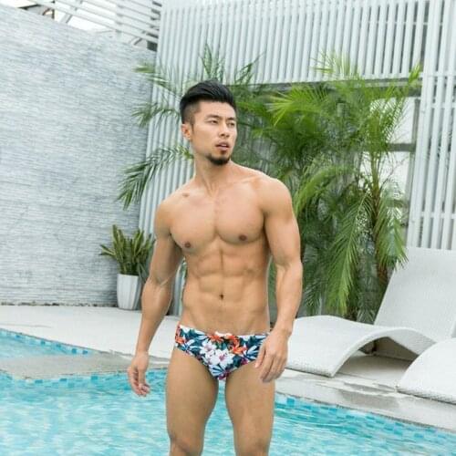 WD182 2019 new sexy floral print swimwear men board surfing shorts men swimsuit sunga swimming pool swim shorts brief small size
