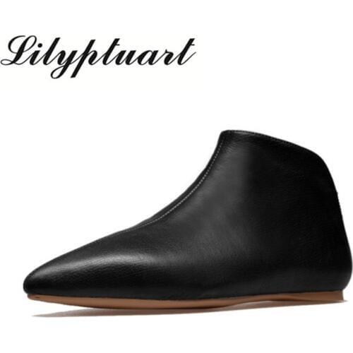 2020 new European and American simple pointed leather cowhide womens boots elastic band pigskin lining flat short boots