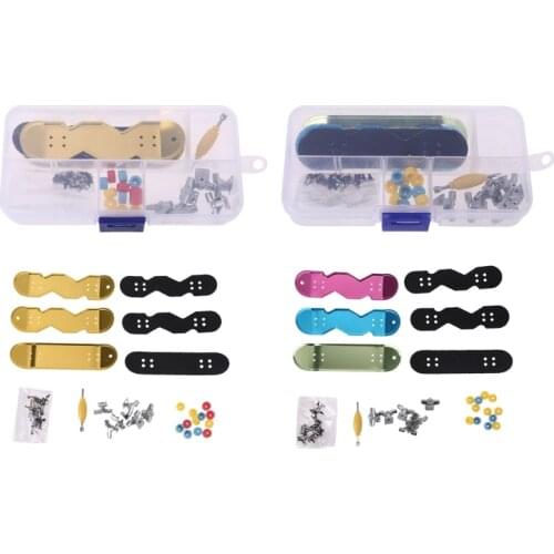 1 Pack Interactive Mini Finger Skateboard Stunt Finger Toys Roller Skates Skateboard Finger Toys Mini Novelty Toy Gift