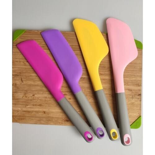 1PC Baking Spatula for Cake Slicer Silicone Spatula Baking Pastry Kitchen Cream Mixer Ice Cream Scoop Cream Scraper Tools XB 009