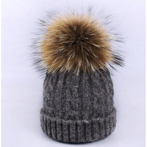 Knitted Hat Raccoon Real Fur Ball Acrylic Beanie Winter Hats for Women Bonnets Wholesale Hats for Women Girls Winter Hats