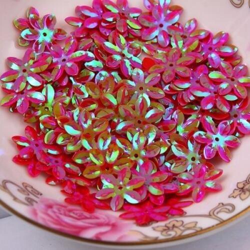 800pcs/lot 15mm Flower Sequins Cup Six Petals With 1 Center Hole Plum Blossom Handcraft Sewing Accessory Red AB Confetti
