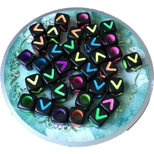 Mini order 200pcs 7*7mm Single Initial V Printing Acrylic Letter Beads Big Hole Palstic Alphabet Jewelry Square Bracelet Beads