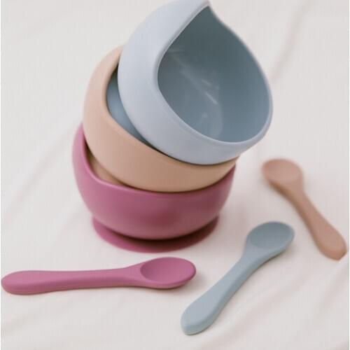 Solid Color Silicone Baby Learning Dishes Feeding Suction Bowl Waterproof Spoon Non-Slip Feedings High Quality Silicone For Kids