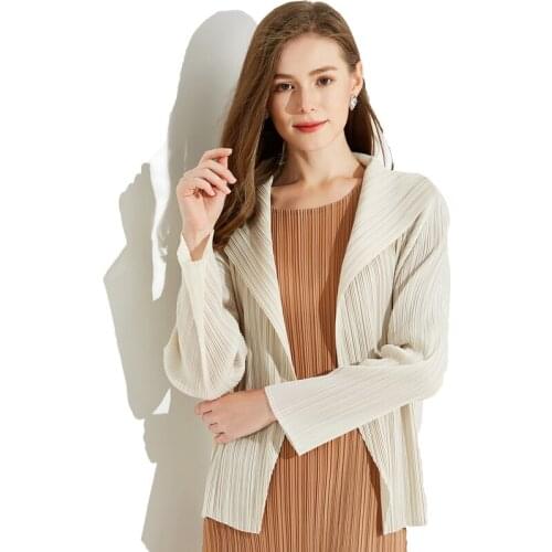 天裴褶皱 Womens Fashion Shirts