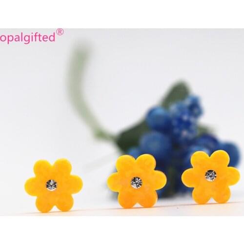 3pcs/lot)Free Shipping Hot!! 10mm Synthetic opal flower with cz op66 yellow opal flower wholesale price for fashion necklace