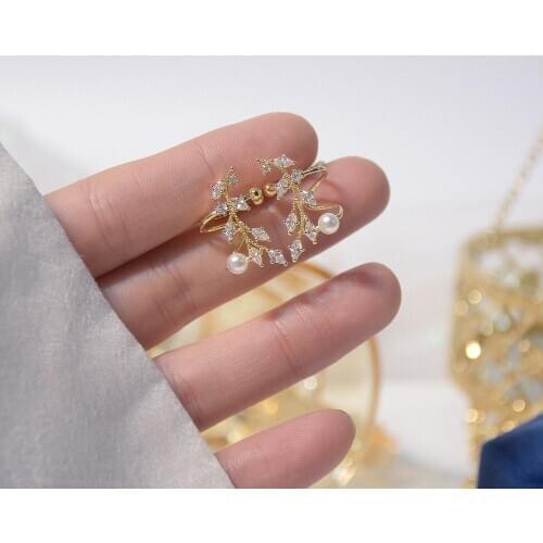 Creative design leaf copper inlaid zircon ear clips without pierced womens 14K real gold plating Korean earrings jewelry