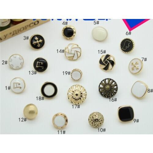 The new metal buttons men and women shirt button 10 mm ~ 12 mm