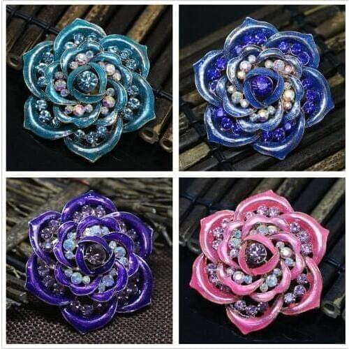 Classical rose gold-color flower charms brooches for women fashion pins colorful crystal accessories jewelry M
